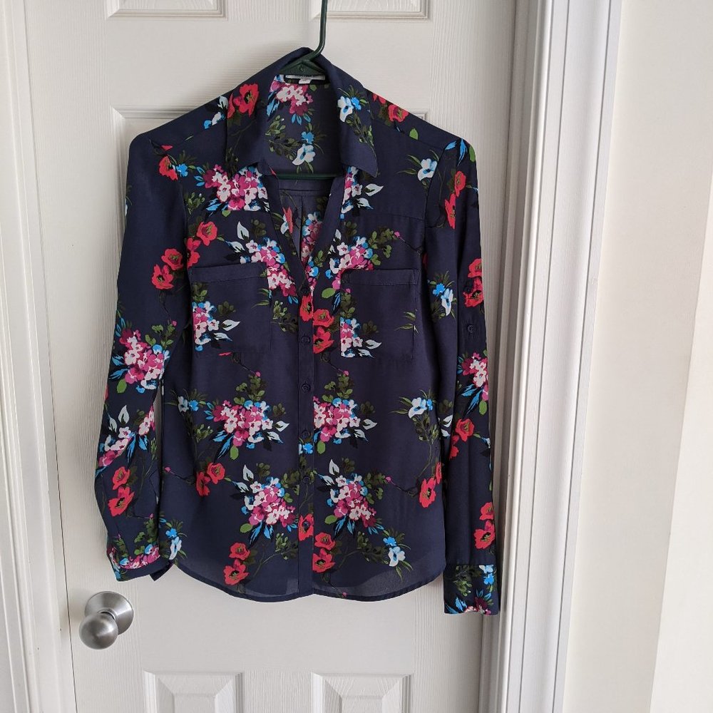 EXPRESS Women's shirt